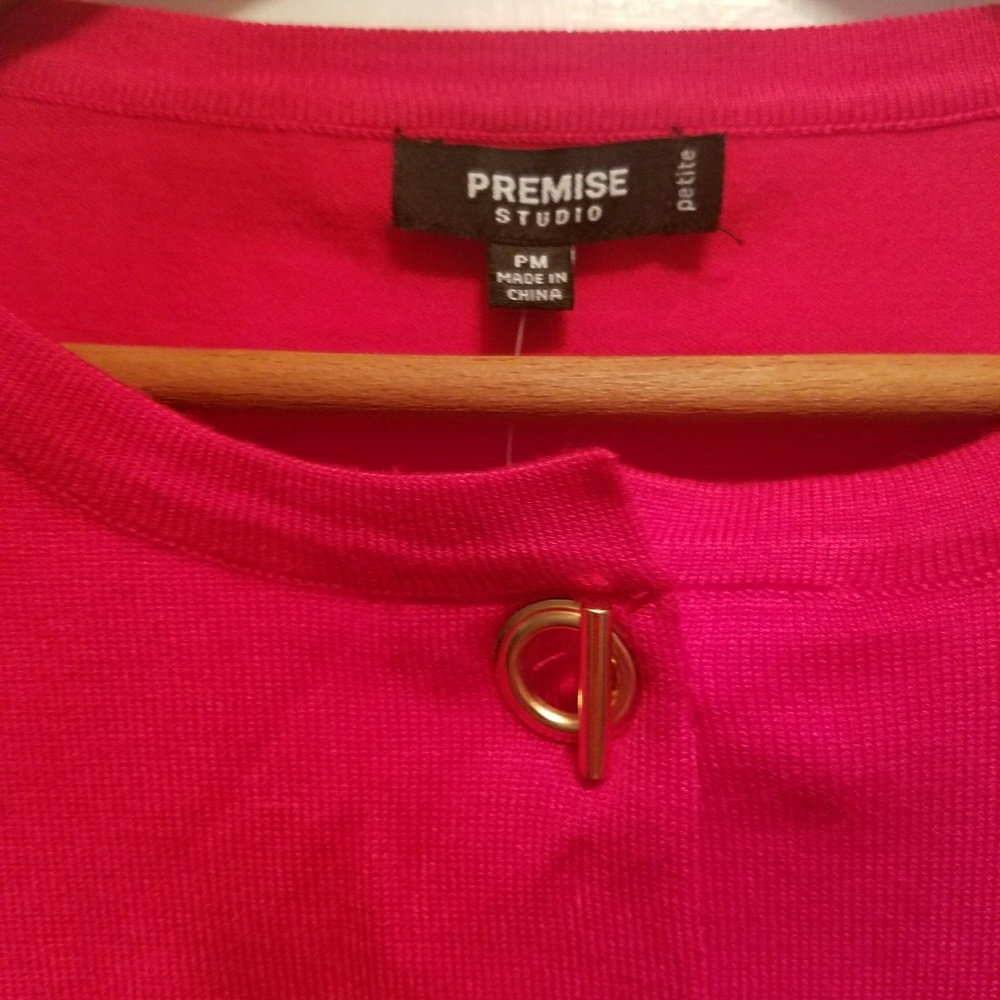 Red cardigan - Picture 2 of 4